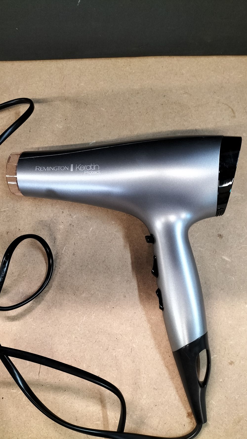 Lot 302: A Remington Keratin Protect Hair Dryer, Model AC8008