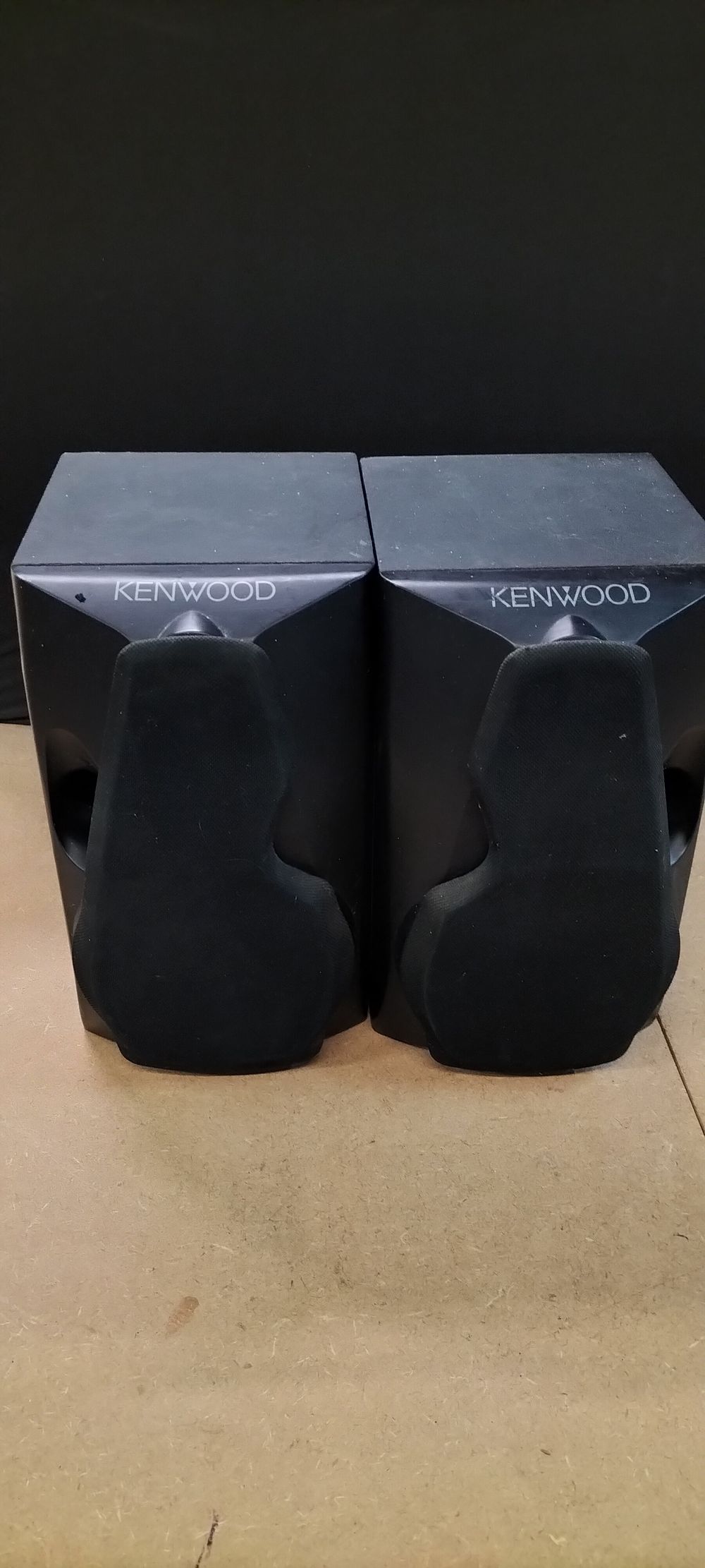 Lot 397: A Pair of Kenwood LS-F3 Black Composite Bookshelf Speakers