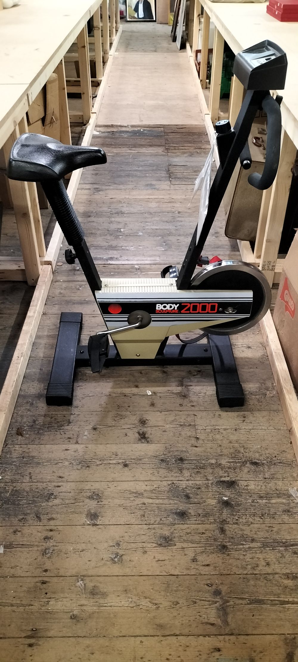 Lot 228: A Body Sculpture Body 2000 Stationary Exercise Cycle