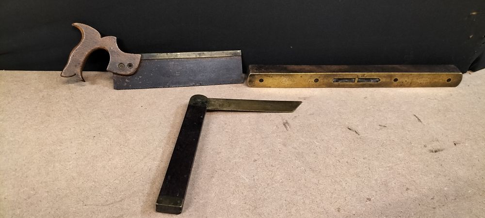 Lot 280: Three Wood and Brass Woodworking Tools including Hockley Abbey Spirit Level No 1622