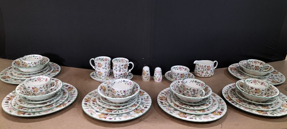 Lot 286: A 41 Piece Minton Haddon Hall Pattern Bone China Tableware, B-1451
