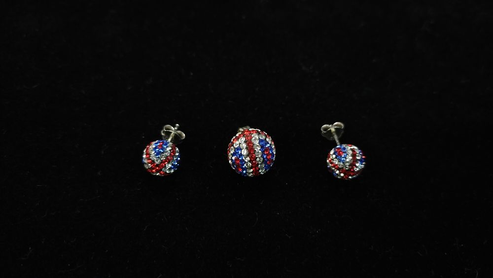Lot 294: A 925 Silver and Red White and Blue Pavé Crystal Jewellery Suite