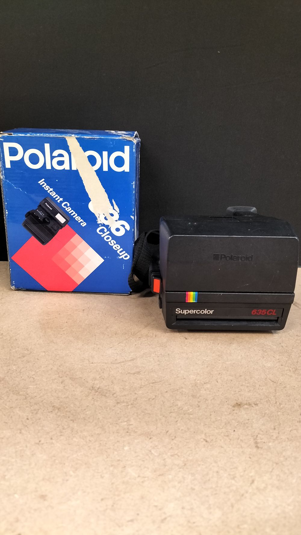 Lot 442: Polaroid Supercolor 635CL Instant 600 Film Camera with Retail Box