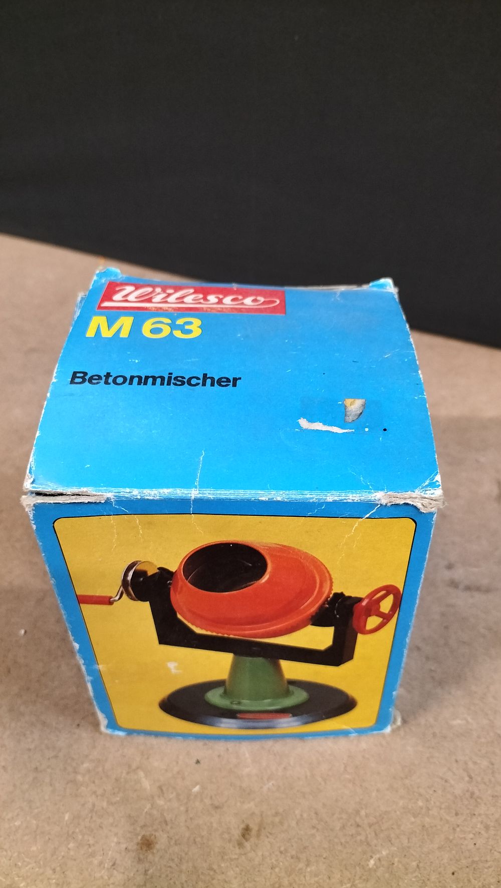 Lot 172: A Vintage Wilesco Tinplate and Plastic Model Concrete Mixer, M 63