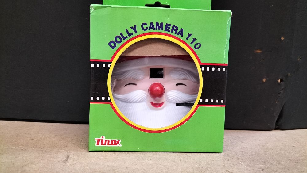 Lot 177: Tinox Dolly Camera 110 Santa Claus Novelty Toy Camera