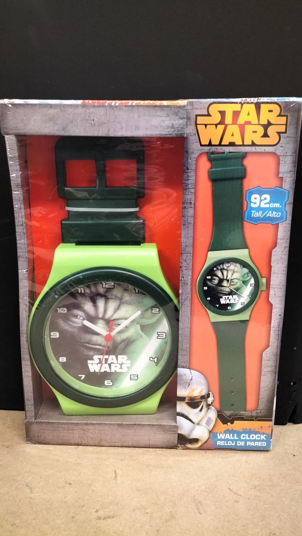 Lot 185: A Disney Lucasfilm Star Wars Yoda Wall Clock SW14020