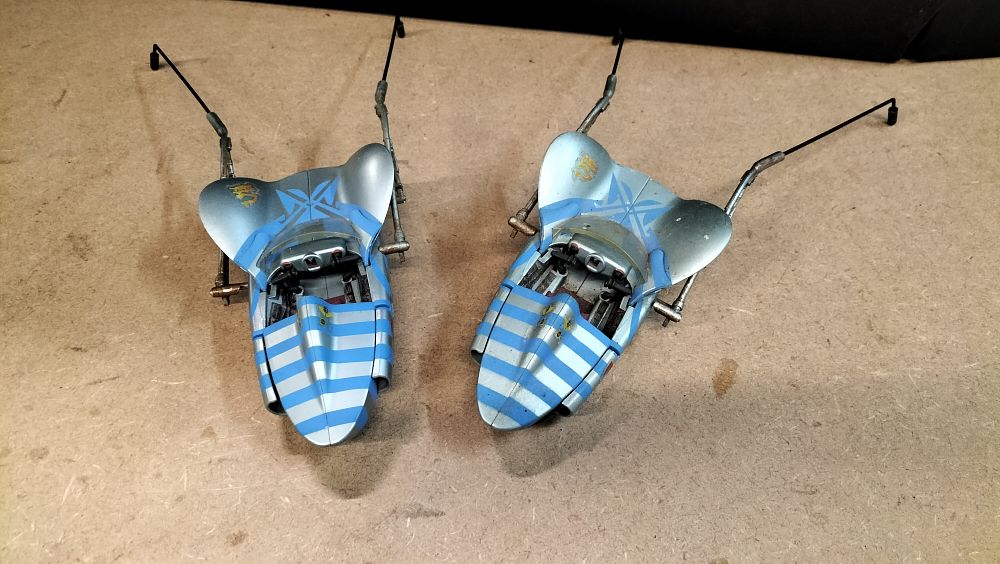 Lot 204: A Pair of Plastic Star Wars Speeder Bike Toy Vehicles