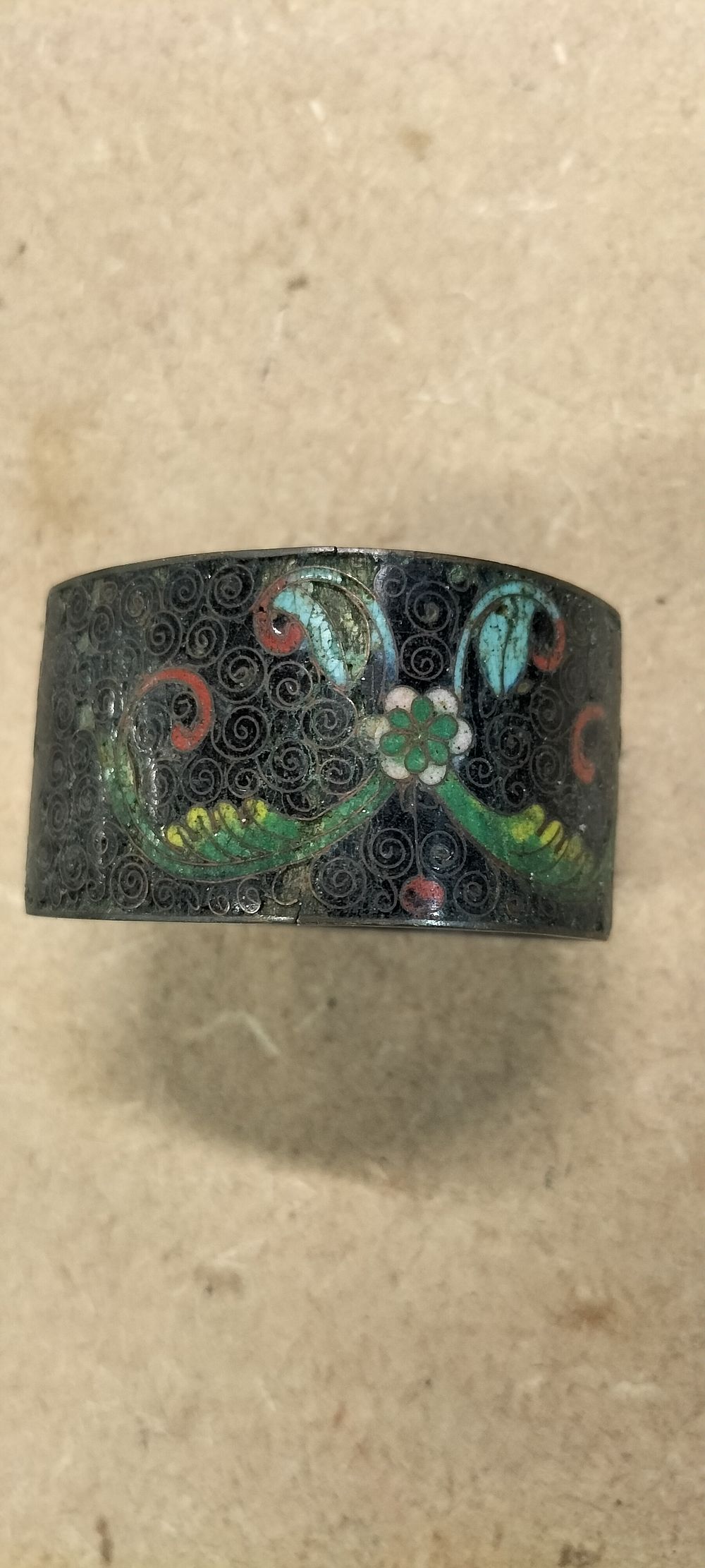 Lot 323: A Cloisonne Enamel Napkin Ring