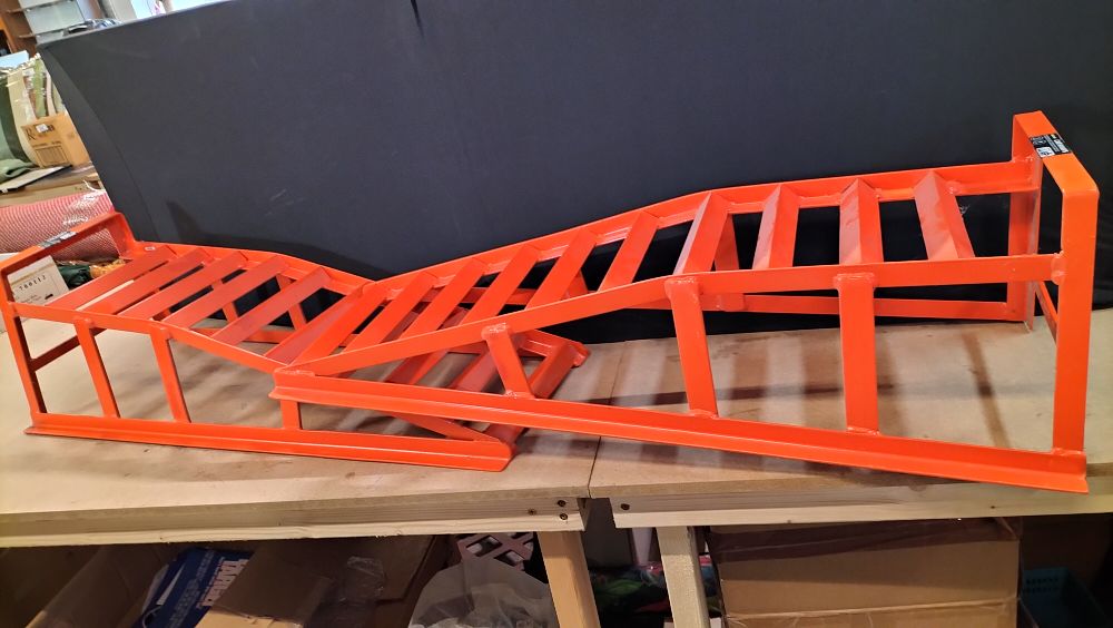 Lot 392: 2 Halfords Steel Car Ramps 1 Tonne Capacity