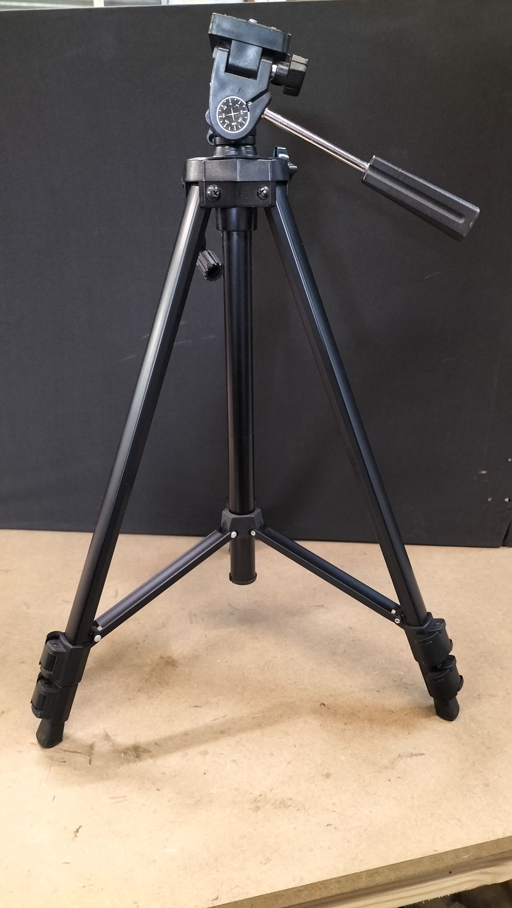 Lot 400: A Black Aluminium and Plastic 3-Way Pan-Tilt Head Camera Tripod