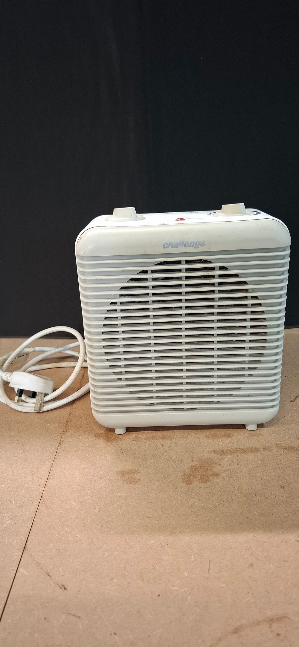 Lot 30: Challenge Upright Fan Heater, Model FH-28T(920/8621)