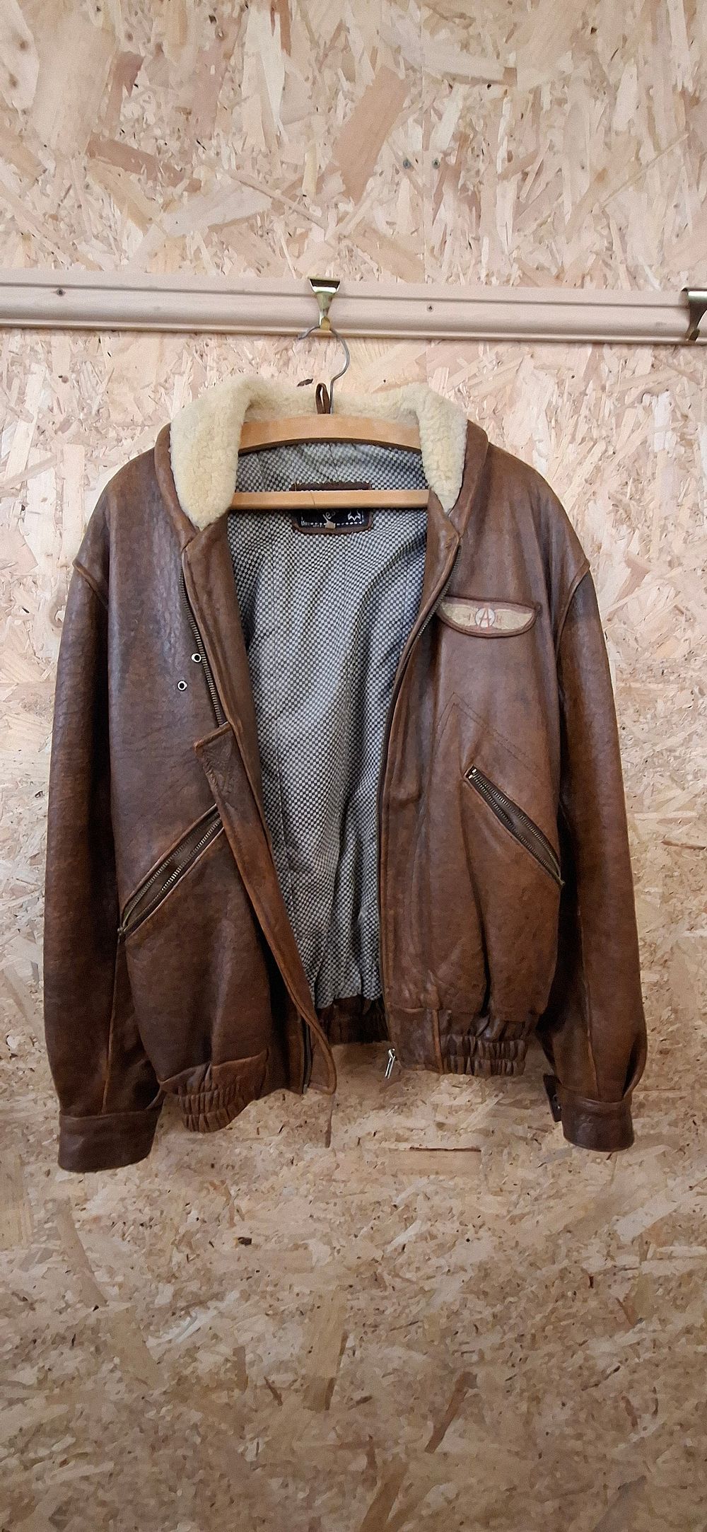 Lot 58: Vintage Real Leather Aviation Style Bomber Jacket
