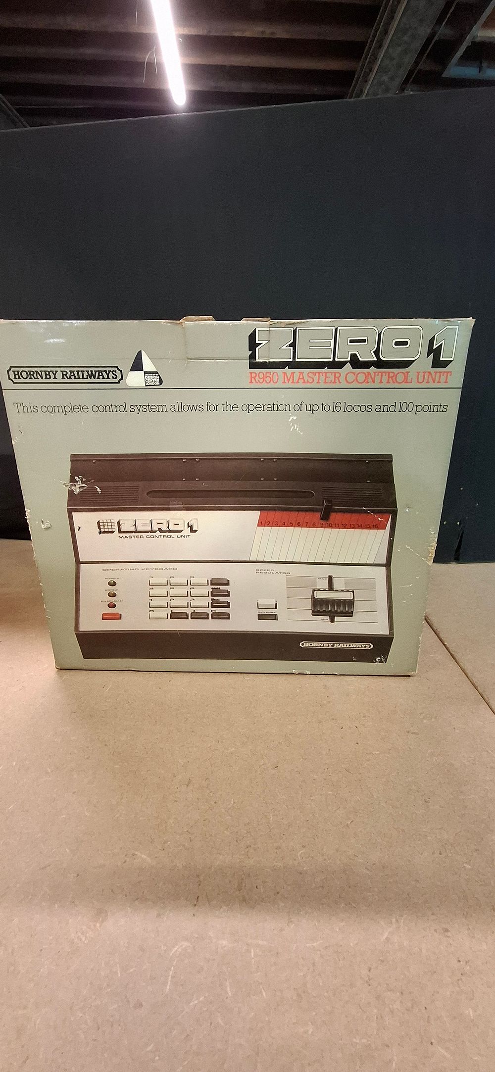 Lot 66: Hornby Railways Zero 1 R950 Master Control Unit