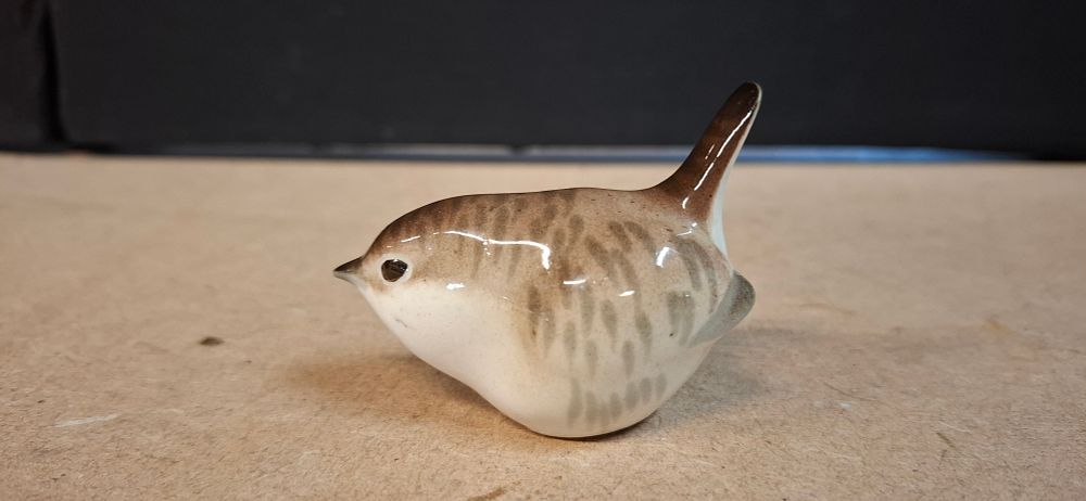 Lot 82: A Glazed Porcelain Wren Figurine Bearing USSR Backstamp