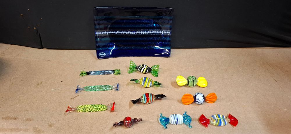 Lot 93: A Murano Art Glass Tray and 11 Hand Worked Glass Candies