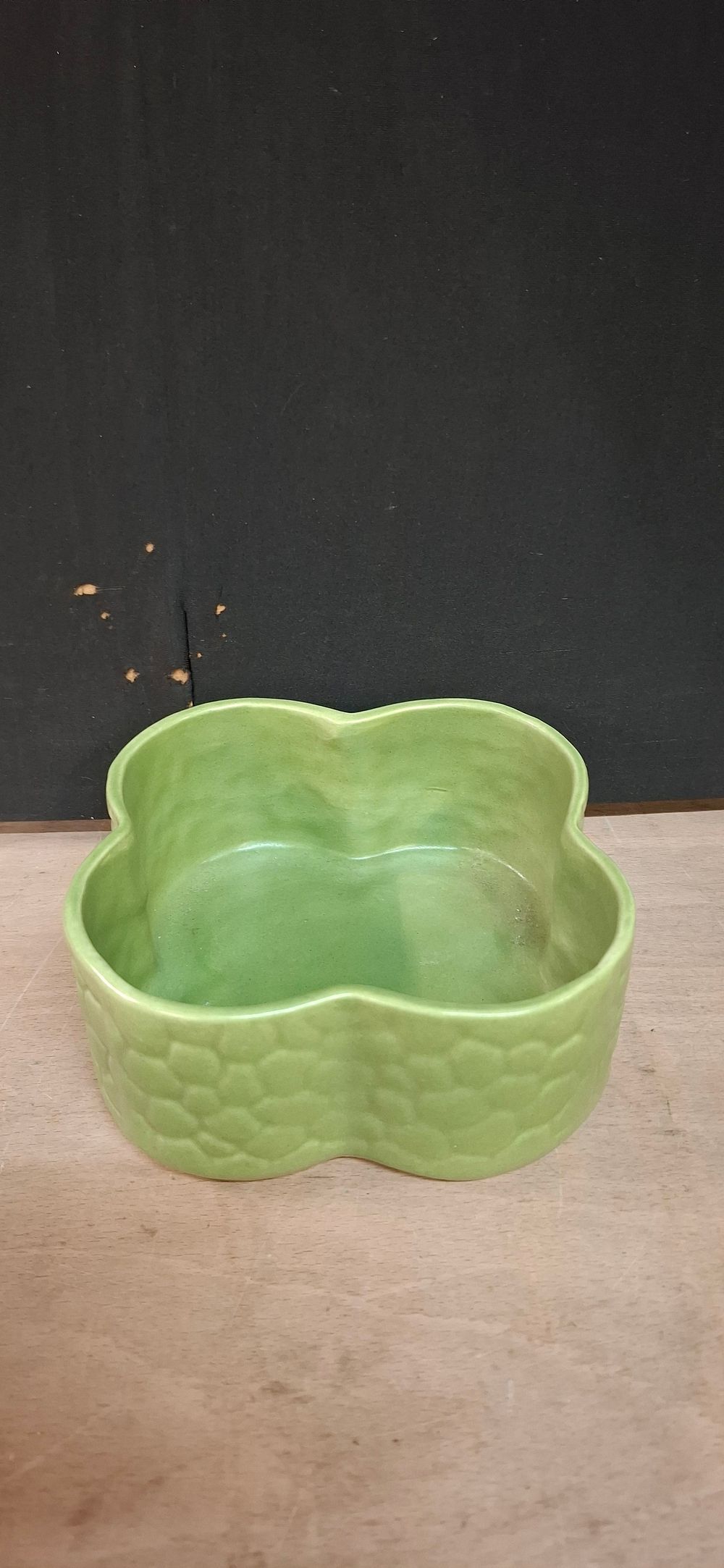 Lot 111: Pearsons of Chesterfield Glazed Earthenware Quatrefoil Planter