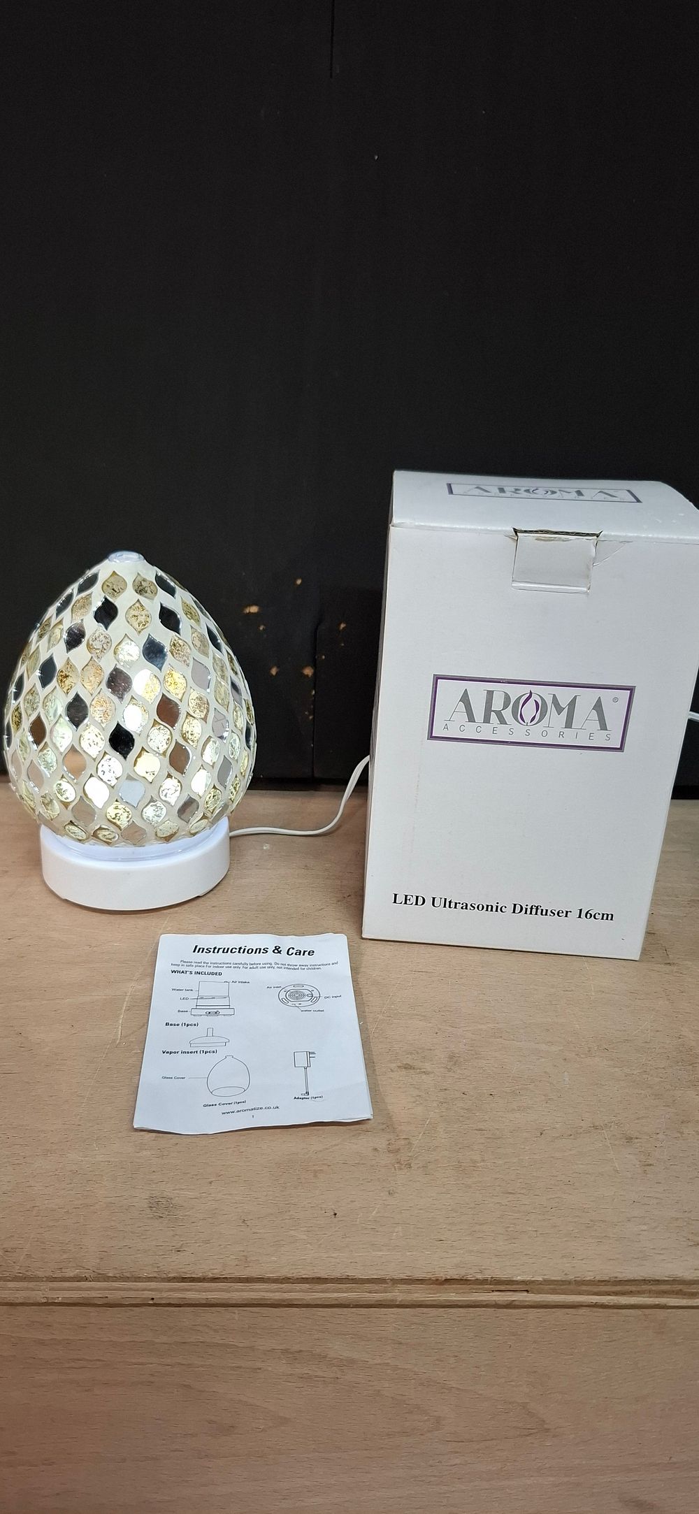 Lot 129: Aroma Accessories Glass Mosaic LED Ultrasonic Diffuser