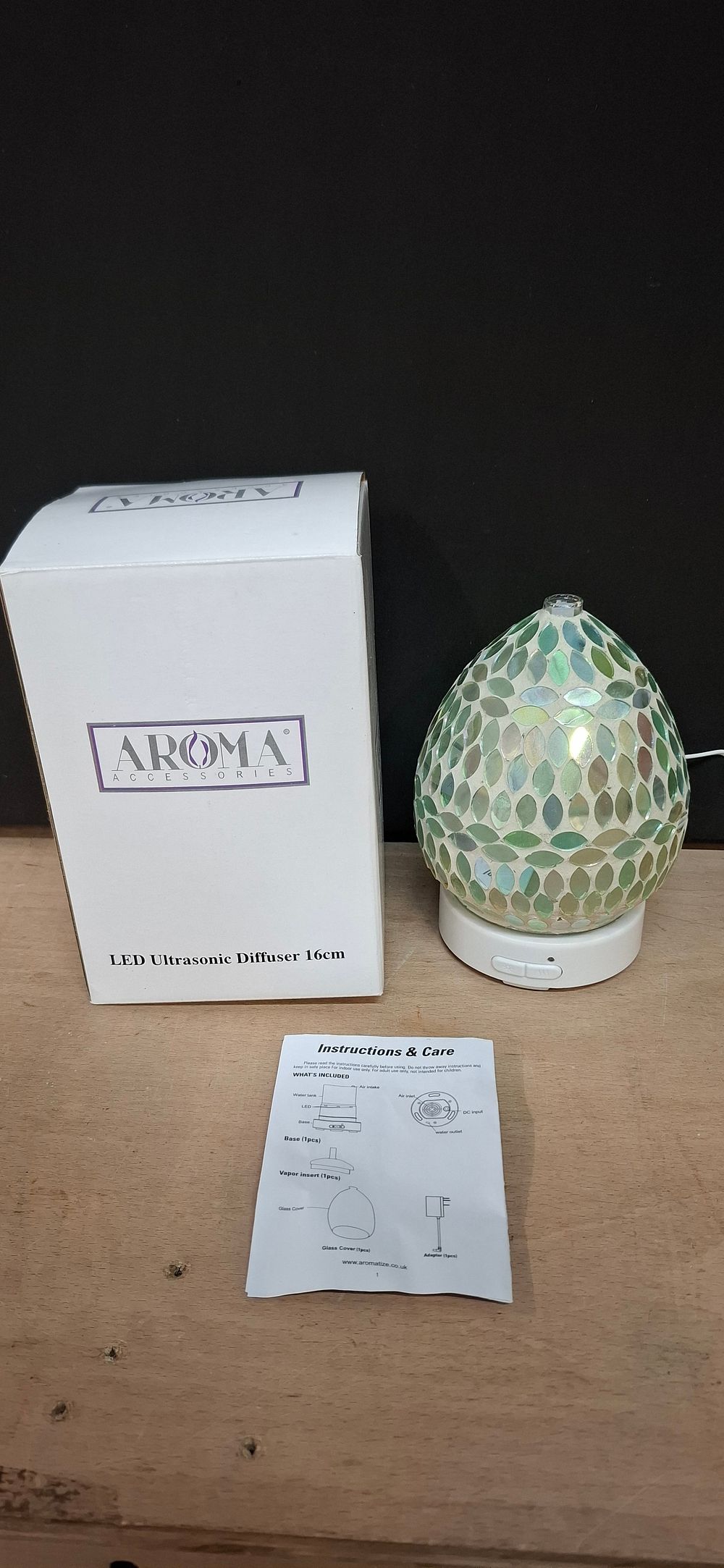 Lot 141: An Aroma Accessories LED Ultrasonic Diffuser 16cm