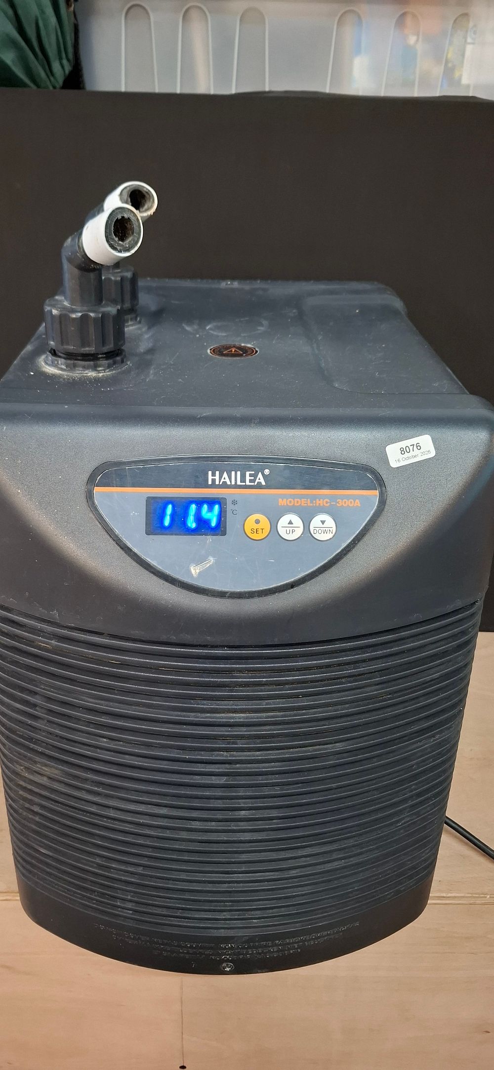 Lot 144: A Hailea HC-300A Model Aquarium Water Chiller