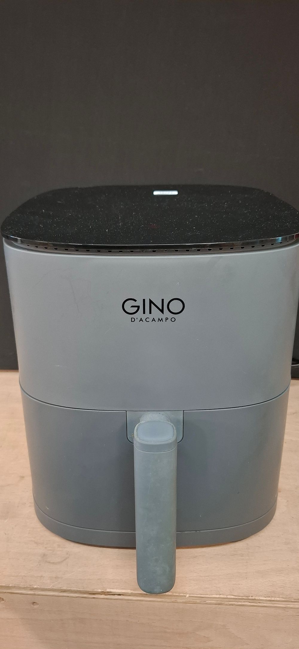 Lot 150: Gino D'Acampo GAFN151G3B Grey 1500W Digital Air Fryer