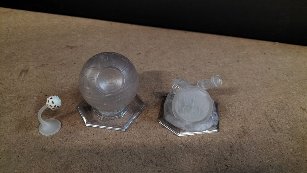 Lot 332: 3 Disney Infinity 3.0 Star Wars Translucent Plastic Play Set Pieces, INF-2000203 and INF-2000202