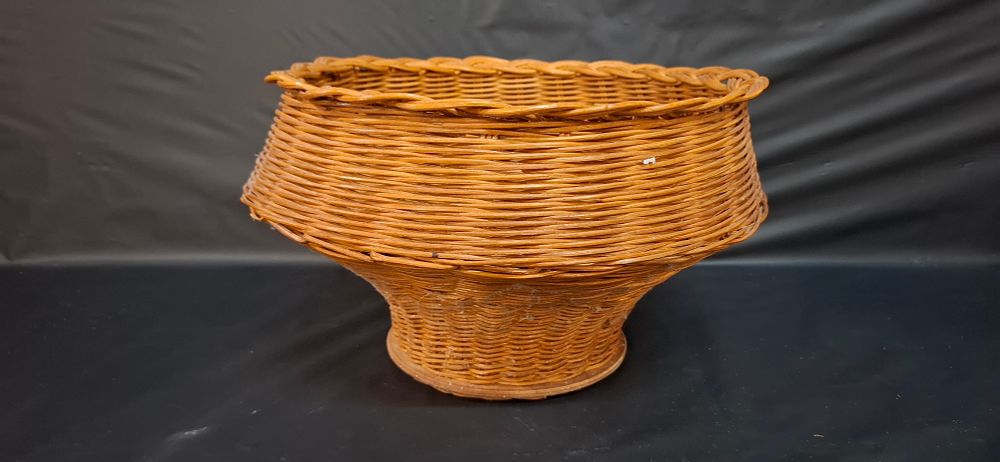 Lot 165: A Vintage Woven Rattan Pedestal Basket
