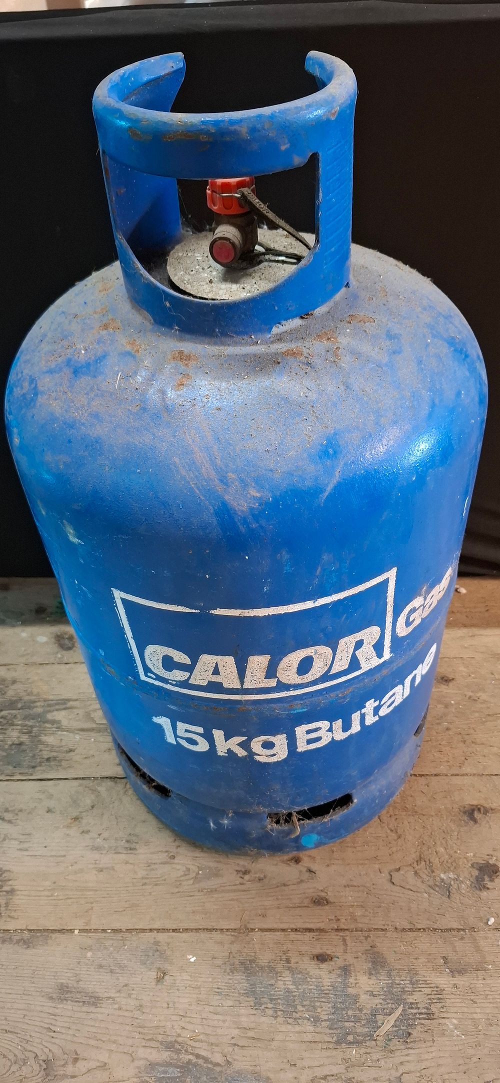 Lot 237: A 15 kg Calor Gas Butane Cylinder