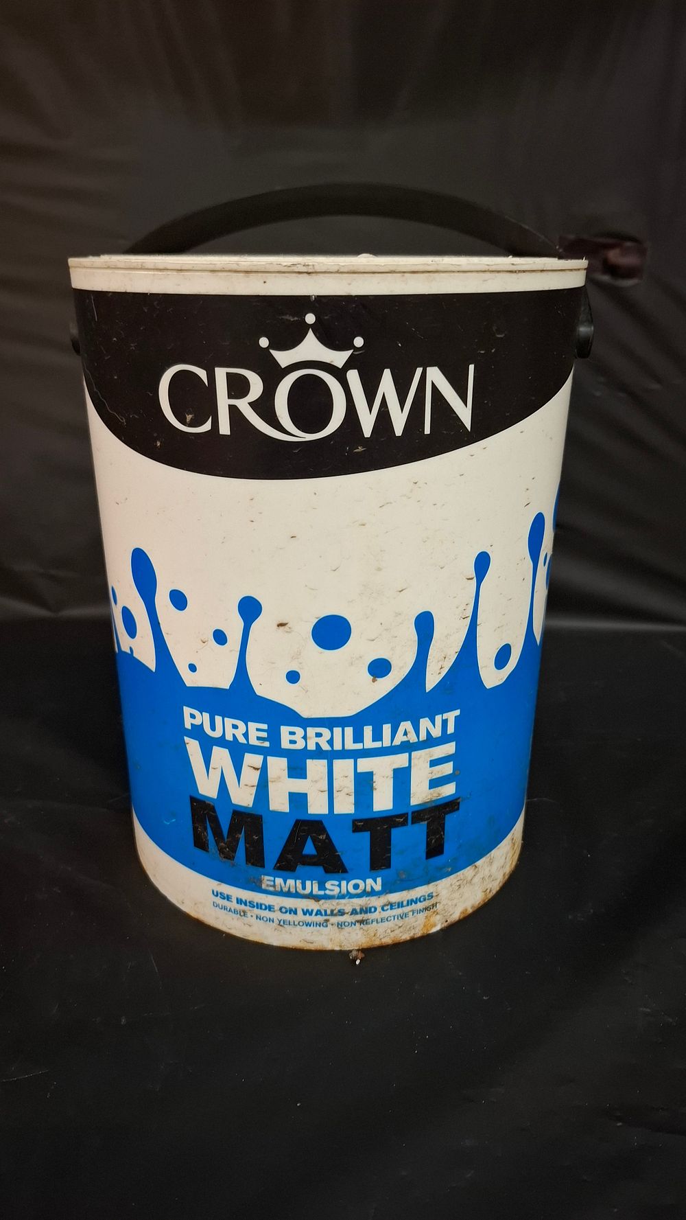 Lot 395: A 5 Litre Container of Crown Pure Brilliant White Matt Emulsion