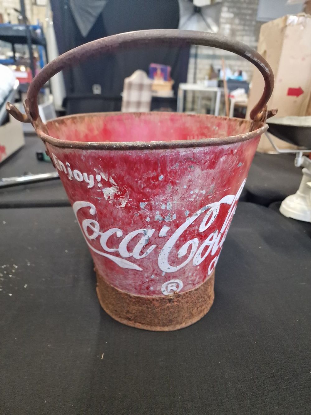Lot 183: Coca Cola Coke vintage ice bucket