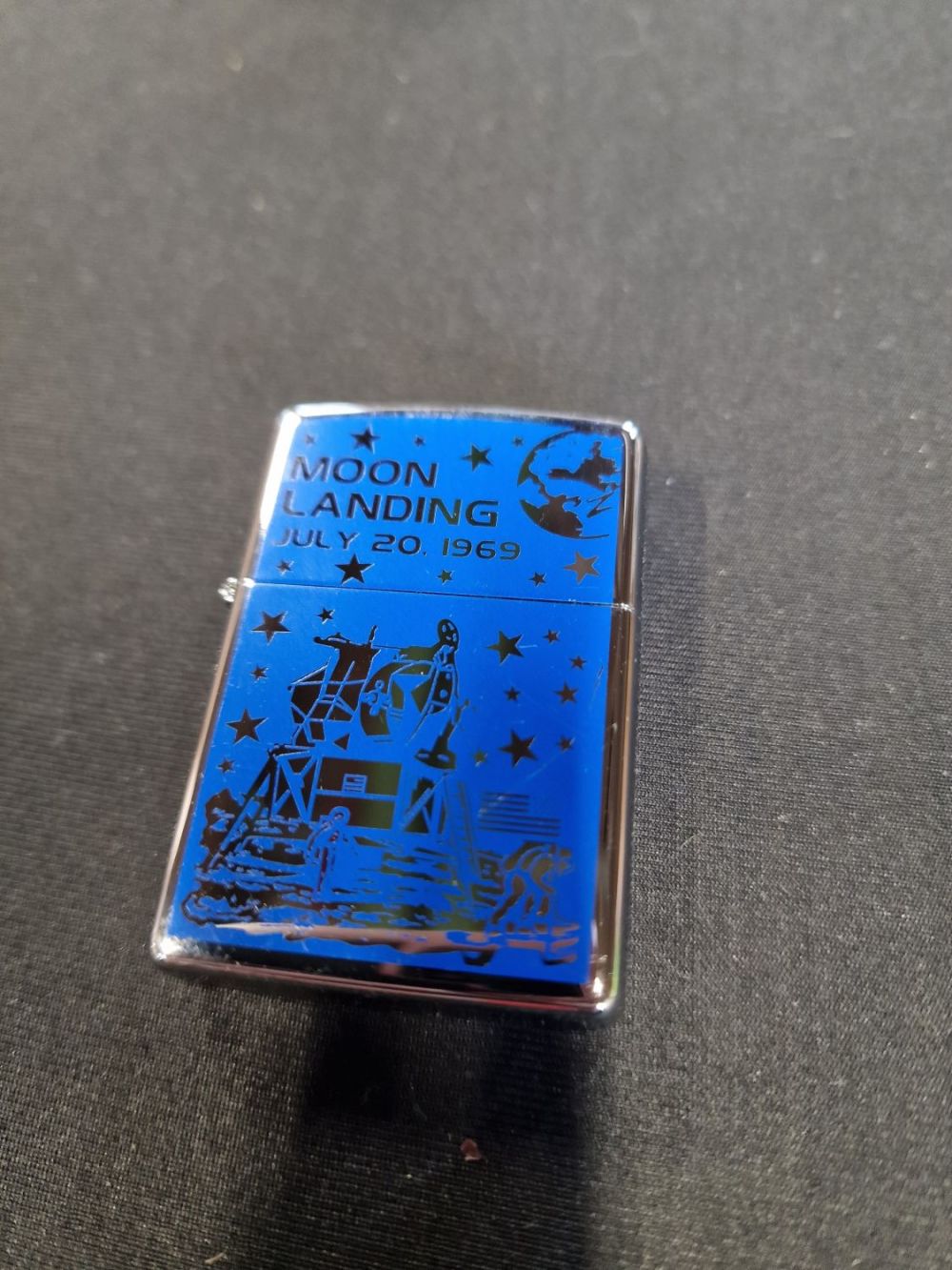 Lot 218: ZIPPO - Moon landing - new unused