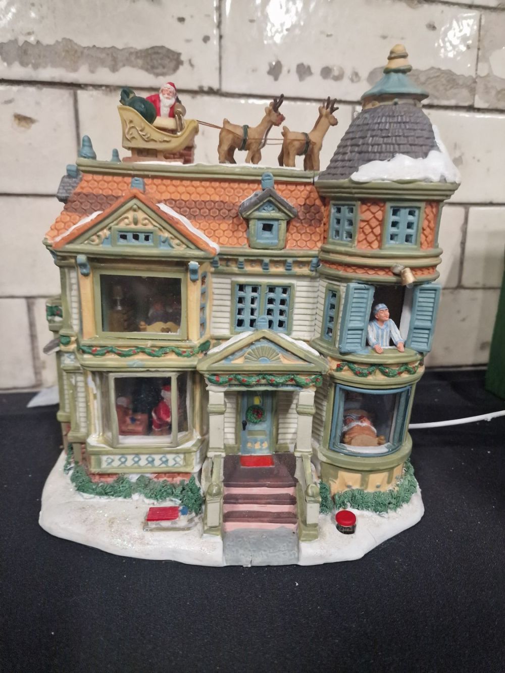 Lot 299: LEMAX 'Twas The Night Before. the house tells...