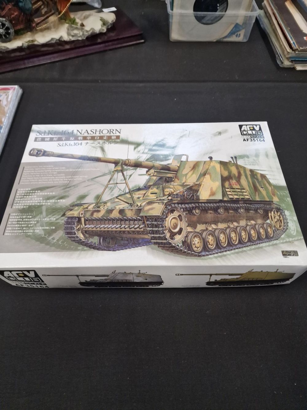 Lot 372: ARV club sd.Kfz164 Nashorrn no.AF35164