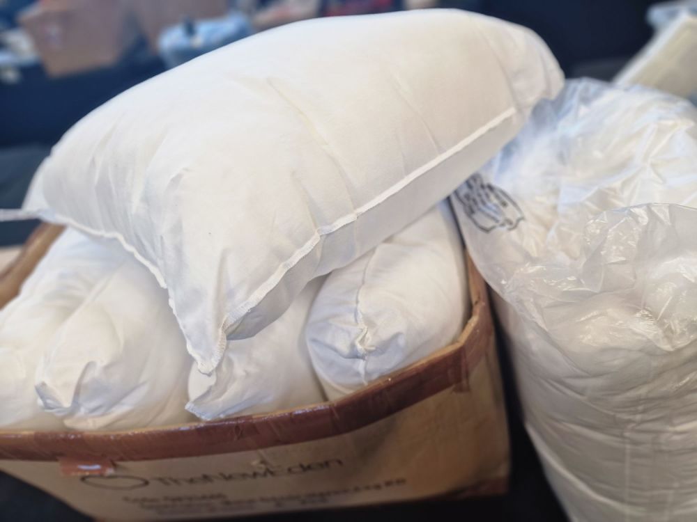 Lot 173: 7 brand new Lancashire textiles Ltd cushions