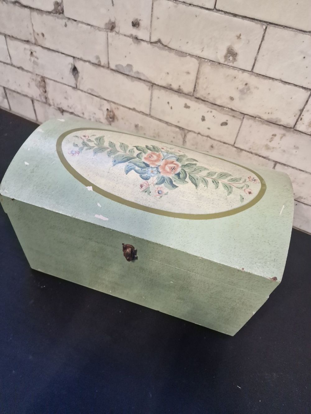 Lot 189: Vintage wooden small storage trunk