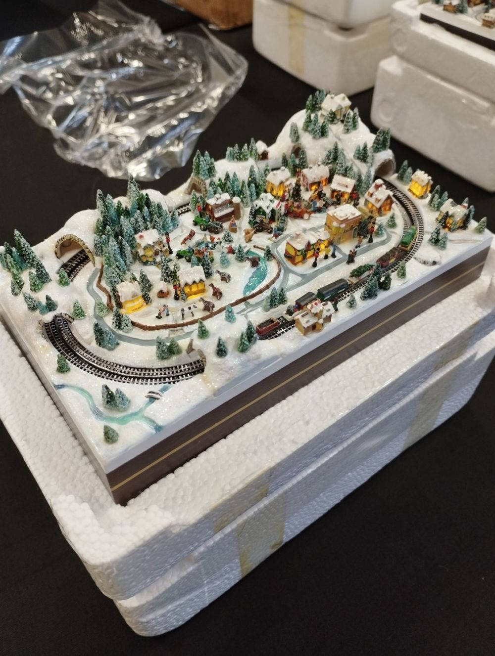 Lot 249: Thomas Kinkade Christmas Village Miniatures "Country Christmas" Tested...