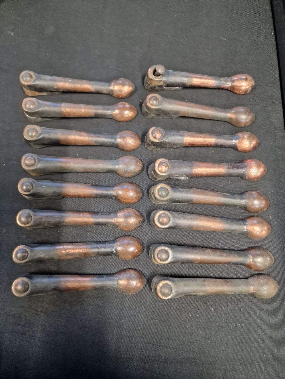 Lot 275: 16 vintage carpet grips