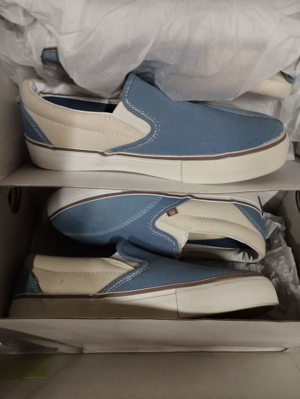 Lot 283: Three pairs of Dodds brand new ladies plimsolls,...