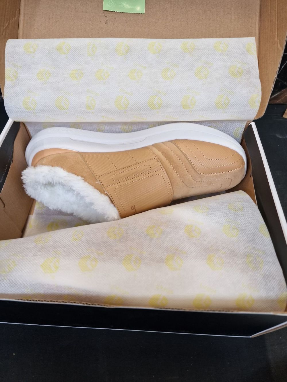 Lot 331: A brand new pair of Fitville shoes. Size...