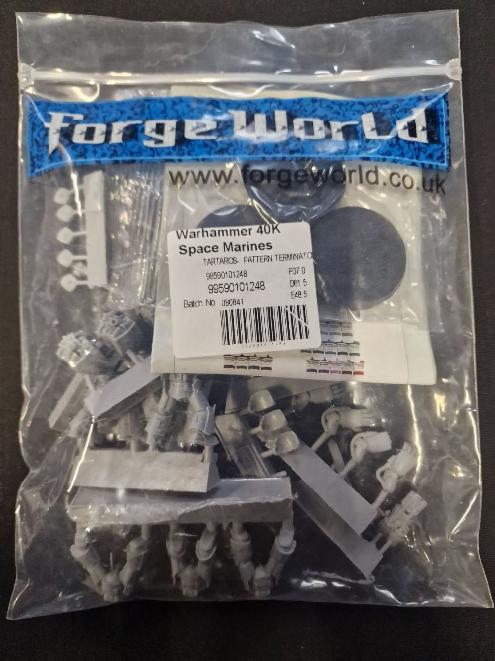 Lot 377: Warhammer space marines tartaros- pattern Terminator