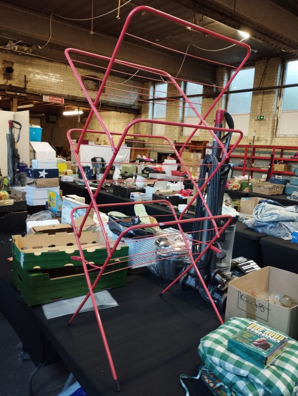Lot 272: Folding Clothes Airer