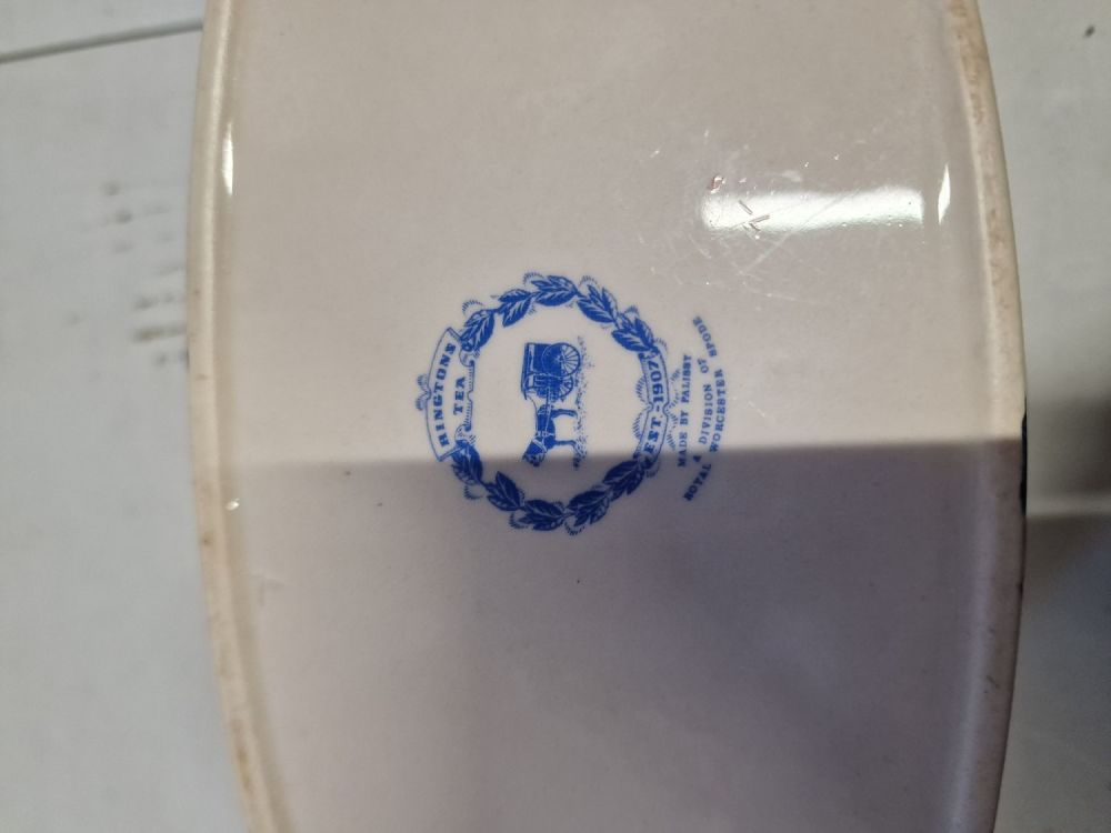 Lot 358: Royal Worcester Spode Ringtons biyter dish and salt...