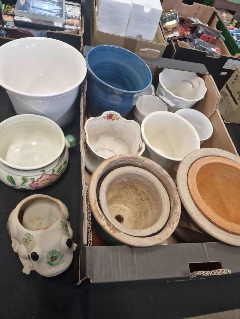 Lot 169: A large collection of concrete and ceramic plant...