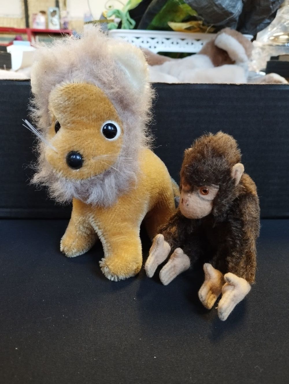 Lot 263: Vintage Collectible Steiff Jocko Monkey and Lion