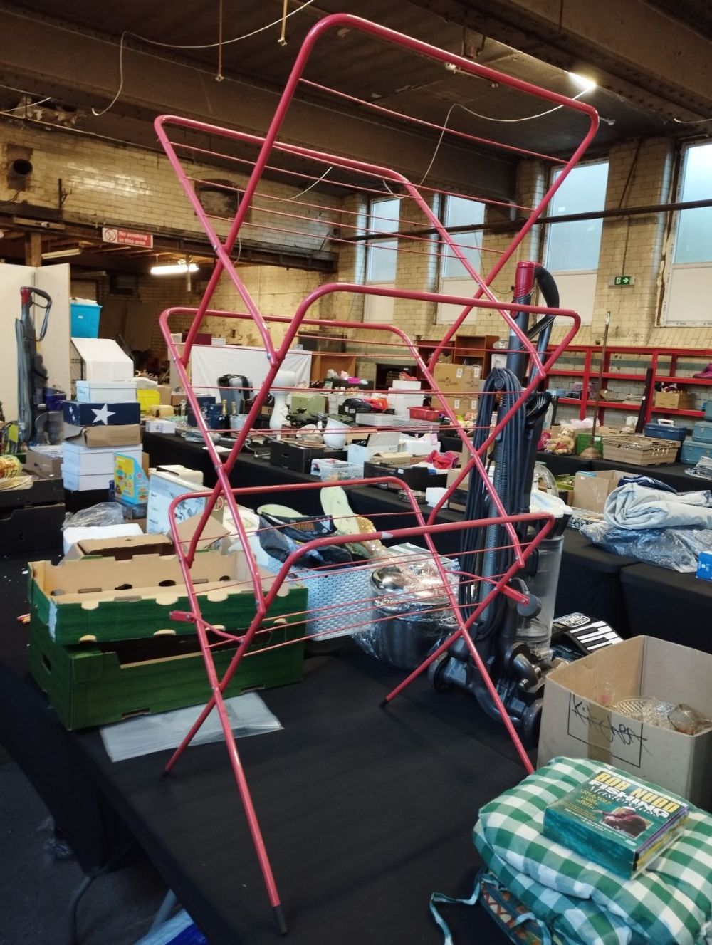 Lot 272: Folding Clothes Airer