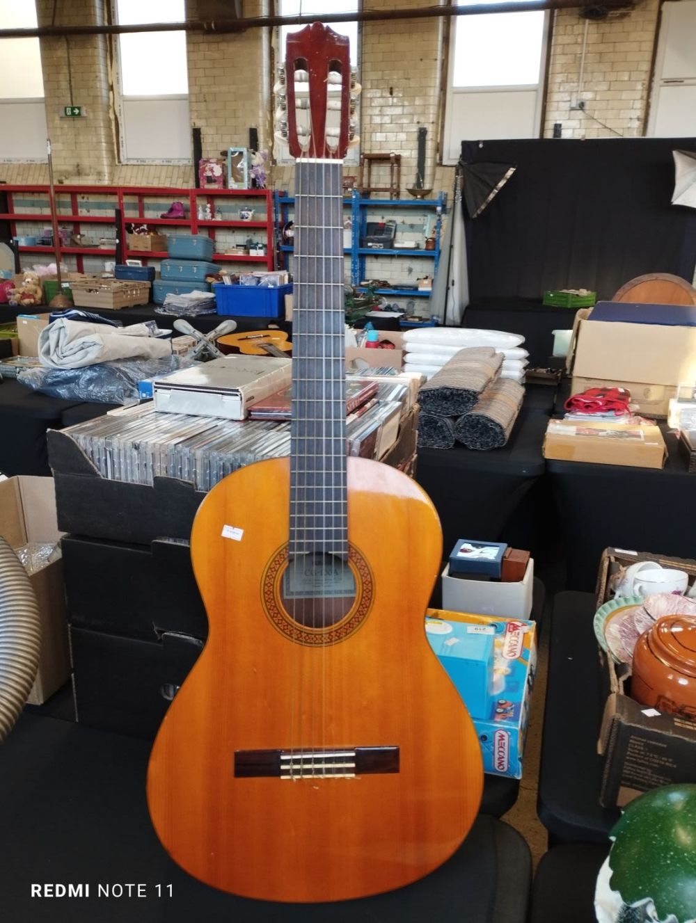Lot 296: Yamaha CG-100A Classical Acoustic Guitar