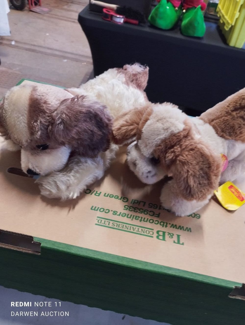 Lot 357: Two Vintage Steiff Puppy Dogs. Floppy Cockie with...