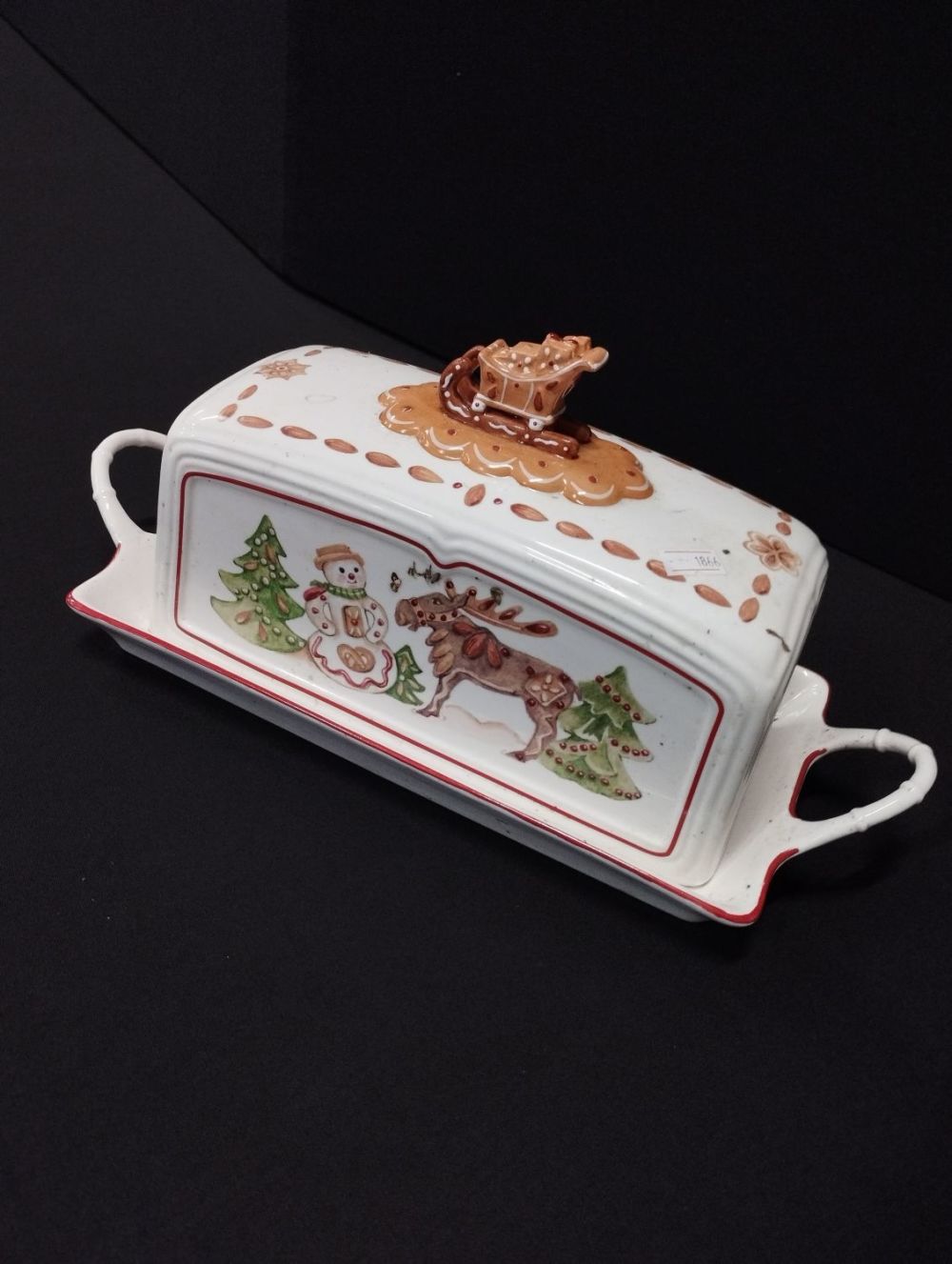 Lot 60: Villeroy and Boch Christmas Bread Crock