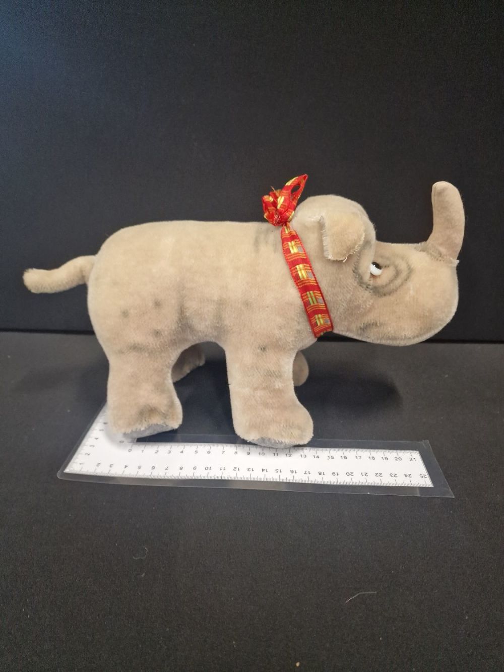 Lot 73: Vintahe short haired Rhino