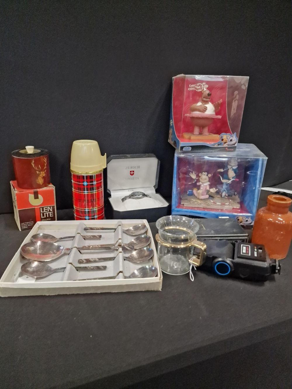 Lot 80: A collection of vintage items, includes LenLite table...