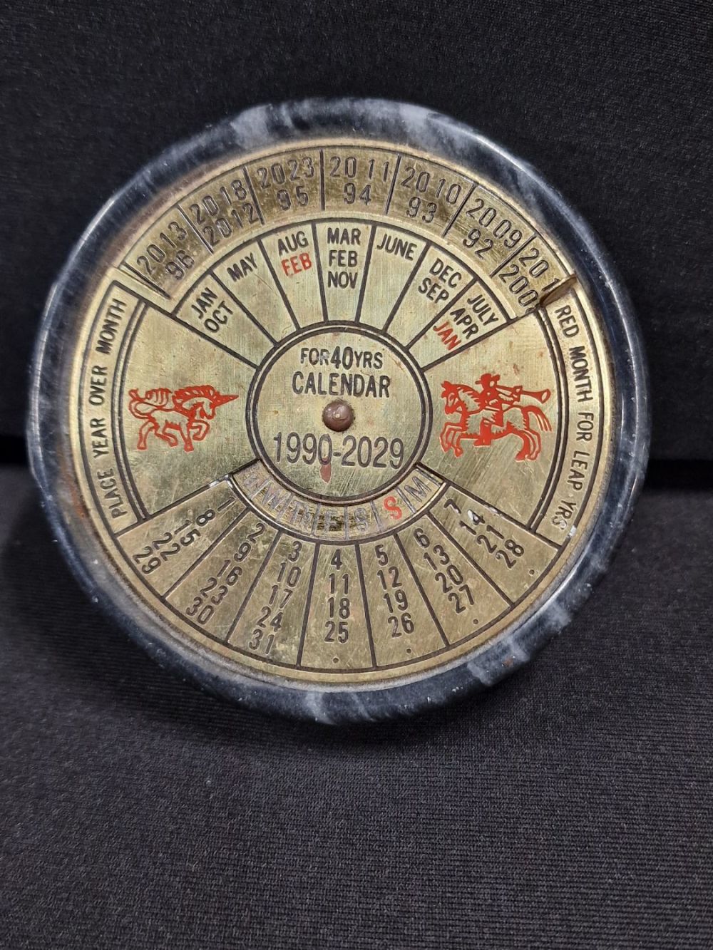 Lot 84: A vintage on marble Perpetual calendar